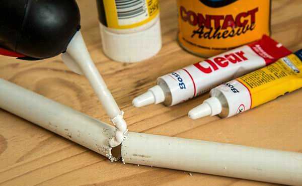 can superglue be used on metal